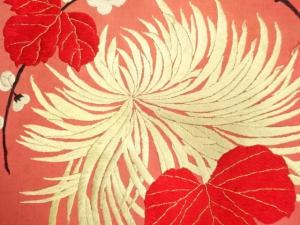 アンティーク　乱菊に枝梅・蔦の葉模様刺繍名古屋帯
